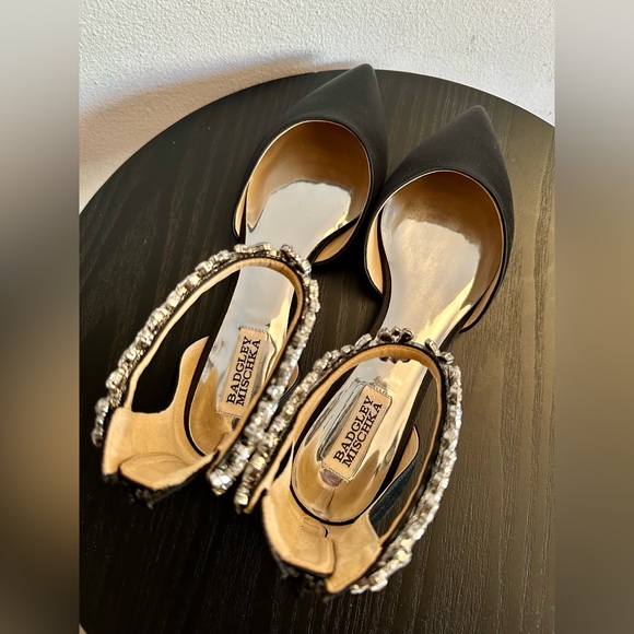 Badgley Mischka embellished pointed flats - Picture 6 of 8